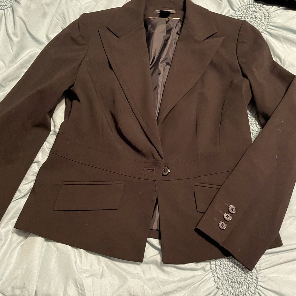 Super cute black blazer